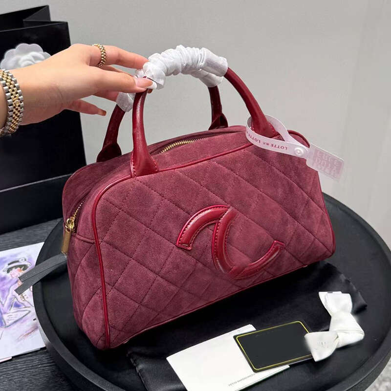 Women Tote Bags Handbags Designer Suede Burgundy Fashion Medallion Bowling Bag High Quality Leather Totes Handle Bag