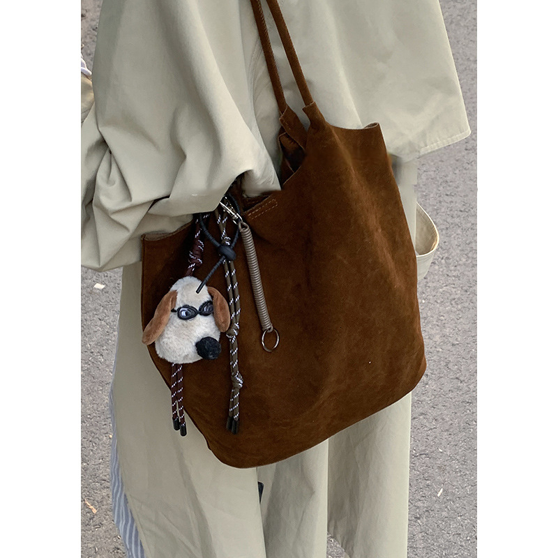 Vintage Suede Large Capacity Handbag With Niche Texture Simple Underarm Bag Autumn New Minimalist Designer Women's design Shoulder