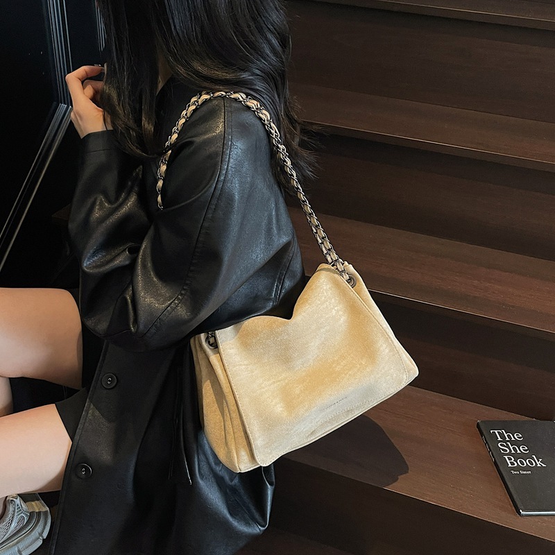 2025 new collection Women's Handbag Large Capacity Chain Shoulder Bag Women's Shoulder Bag Versatile Commuter Bag Autumn New Designer Bag Wo