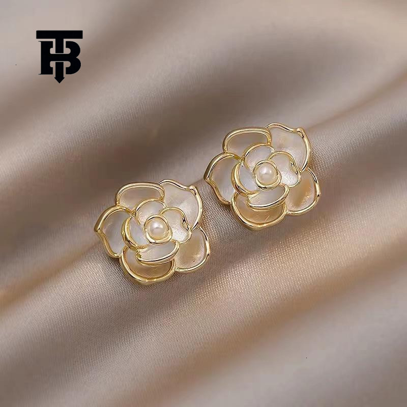 TB BHULAMTE Internet Hot Sale Women's Luxury Chanel Style Necklace And Earring Set High-end Designer Collarbone Chain Niche Gift Jewelry Gold-pla