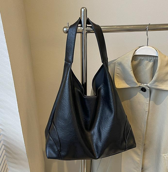 Designer bag free shipping hot Light luxury outdoor flap bag simple and versatile casual crossbody bag black white red brown