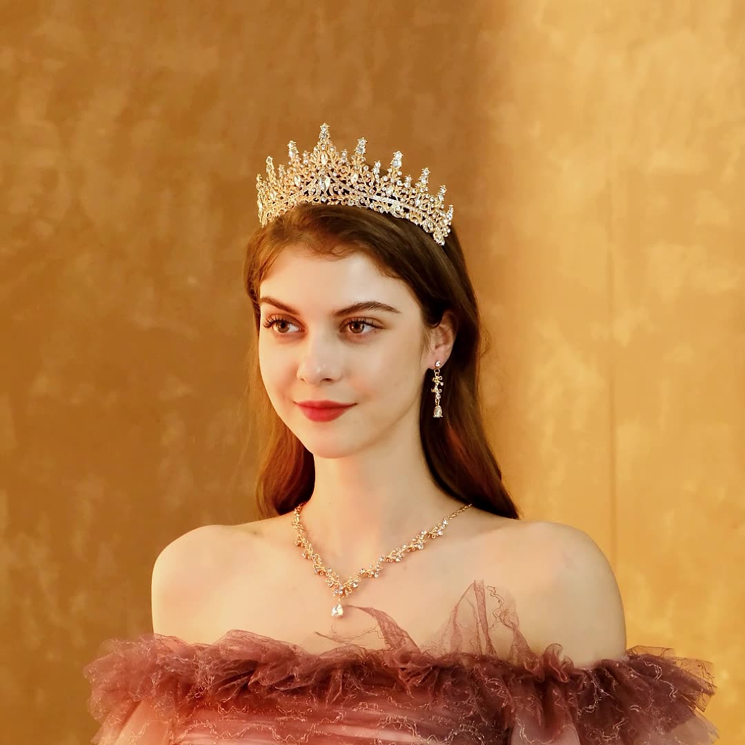 Bridal Tiara Three Piece Set Luxurious and Grand Wedding Jewelry Set with High End Tiara, Necklace and Earrings a perfect choice to elevate your weddi