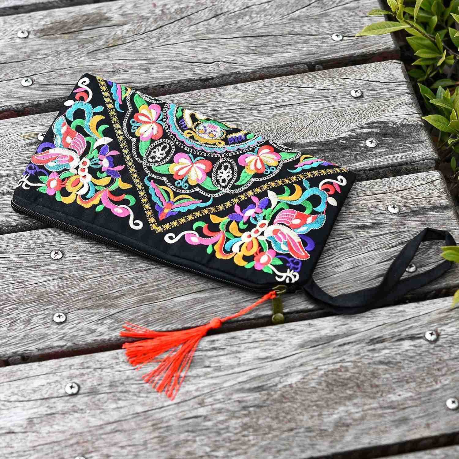 Embroidered Boho Wristlet Women Girls Evening Clutch Bags Handbags Handmade Beach Bag With Lanyard Z25909