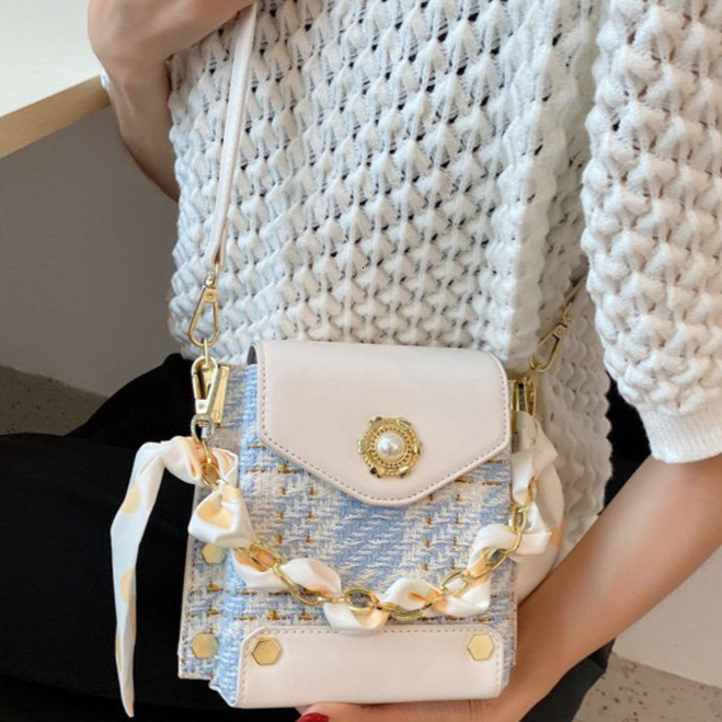 2025 new collection Women's Shoulder Bag Fashion Chain French Elegant Style Mini Phone Autumn New Designer Crossbody