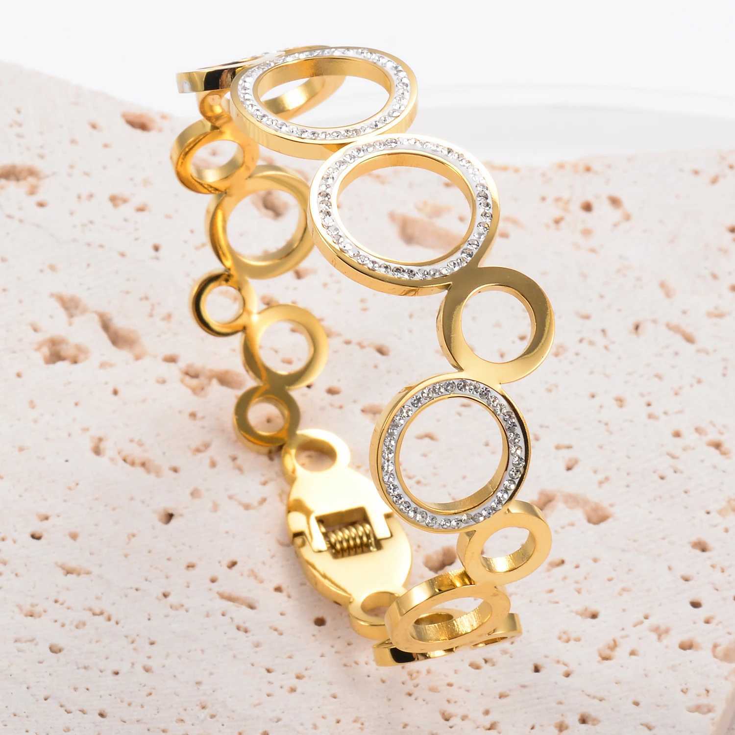 For Bracelets No Cuff fade Bangles Stainless Women Fashion Steel Zirconia Fashion Jewelry Charm Jewelry Accessories S25011 dsww