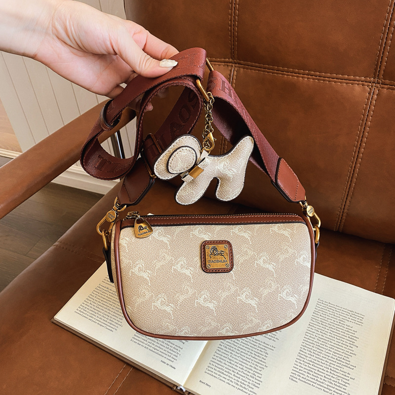 Free shipping 2025 new designer Shoulder Bags For womans handbag Fashionable casual flap women printing NEW hot crossbody bag