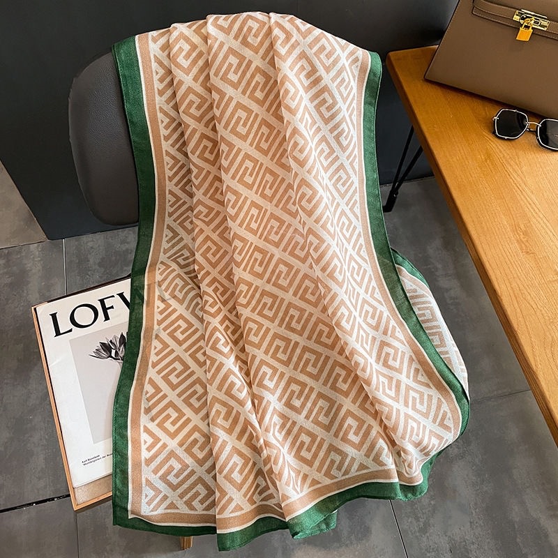 Luxury Scarf Designer Scarf Women Shawl Knitting Cotton And Linen Keep Warm Scarf Fashion Trend Two Side Color Temperament Travel Gift