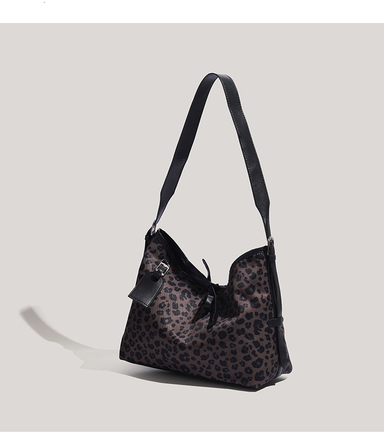 New Leopard Print Large Capacity Commuting Bag Retro Style Women's Shoulder Bag Underarm Women's Crossbody Bag design Autumn New Designer Ba