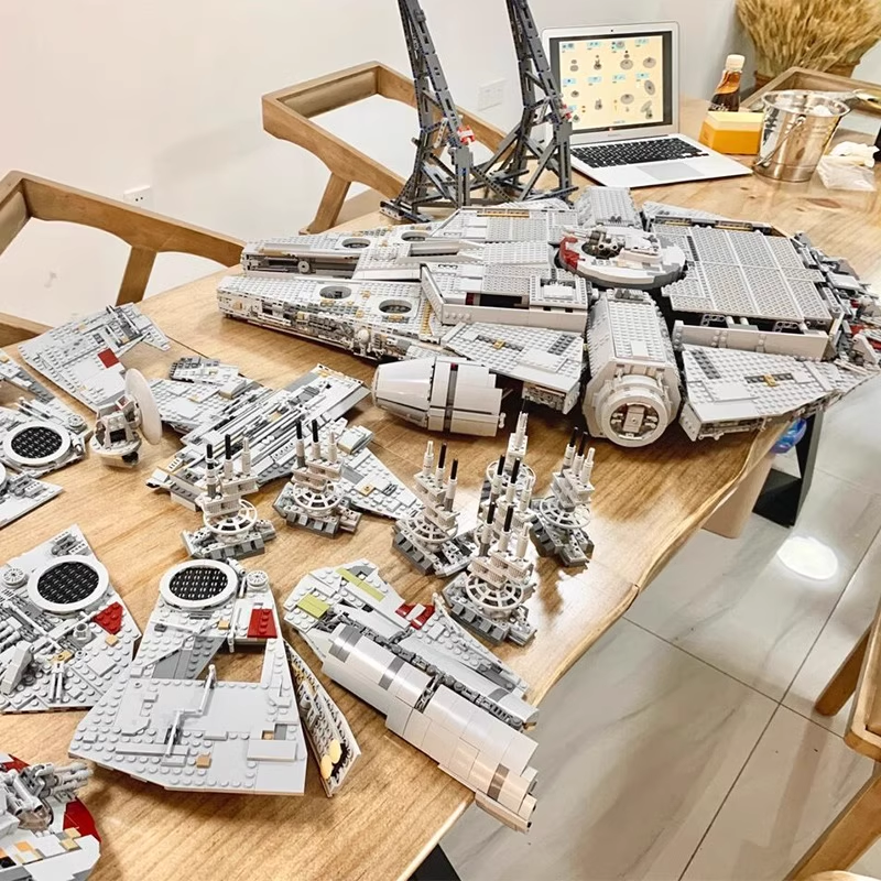 Top quality compatible with Leg0 Millennium Falcon building blocks assembly high difficulty large adult toy gift Figures S25926