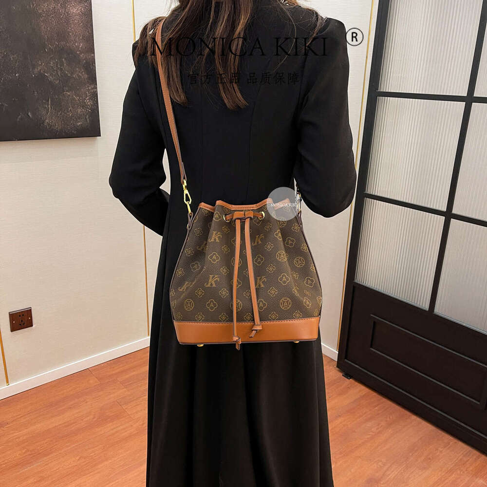 Chic Light Monica Vintage Casual Simple Handheld Stylish Single Shoulder Crossbody Bucket Bag For Women