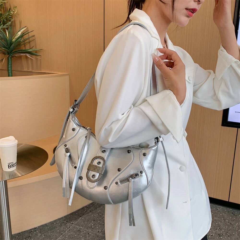 2025 new collection Underarm Handbag Y2K Spicy Girl Solid Color Rivet Women's Handbag Rock Pattern Women's Shoulder Bag 2025 Autumn New Desi