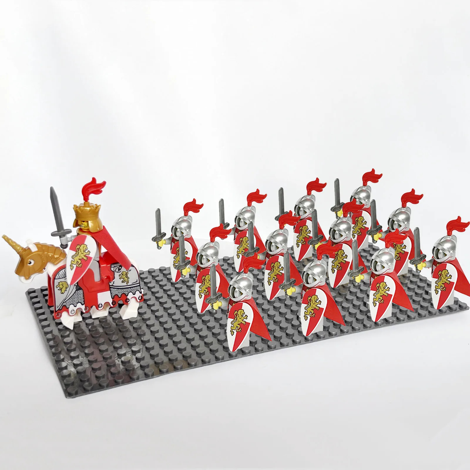 13pcs Vintage Castle Kingdoms Red Dragon Royal Knights Horse Dark Blue Lion Army Solider Minifig Building Block Toys for Kids 250908