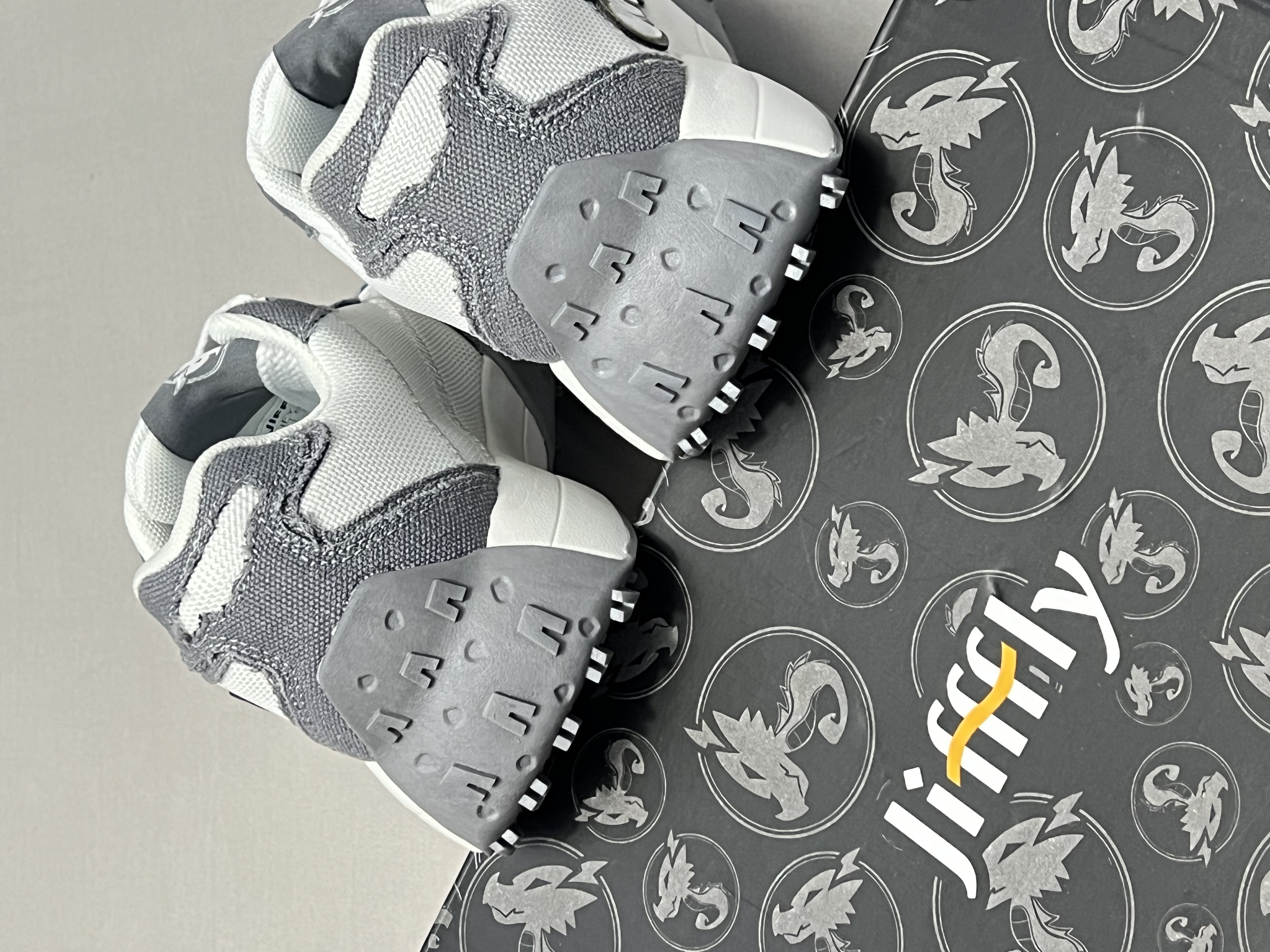 Jifffly Agan Shoes Women's Fall-Winter Classic Retro Thick Sole Sneakers