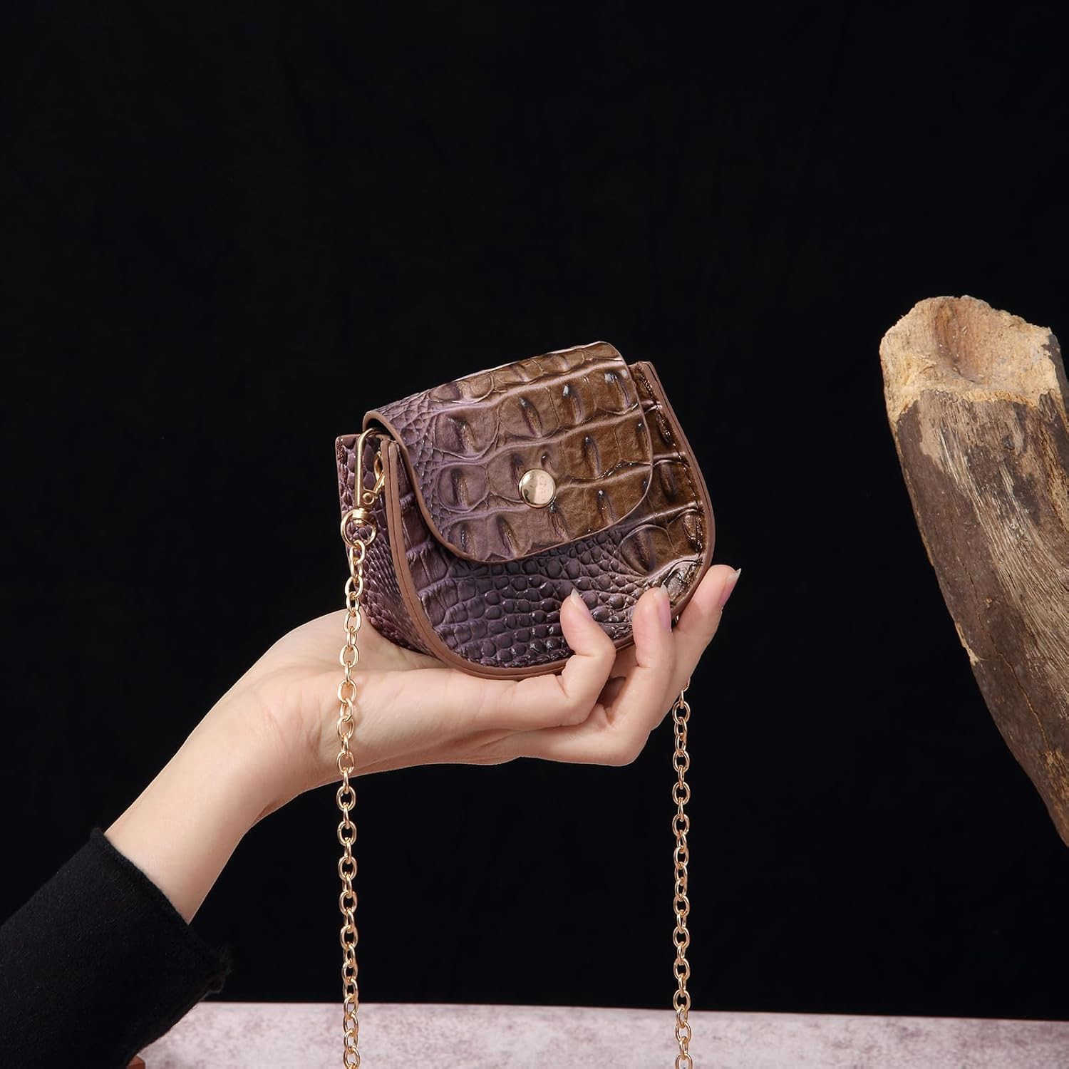 Crocodile Embossed Leather Clutch Tiny Compact Evening Bag for Women Stylish Accessory for Essentials Z25909