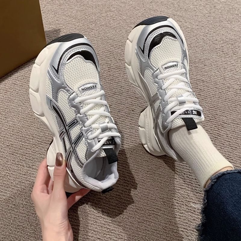 Designer running shoes for Women 2025 Spring Summer New versatile lightweight fashionable running shoes with mesh and breathable surface