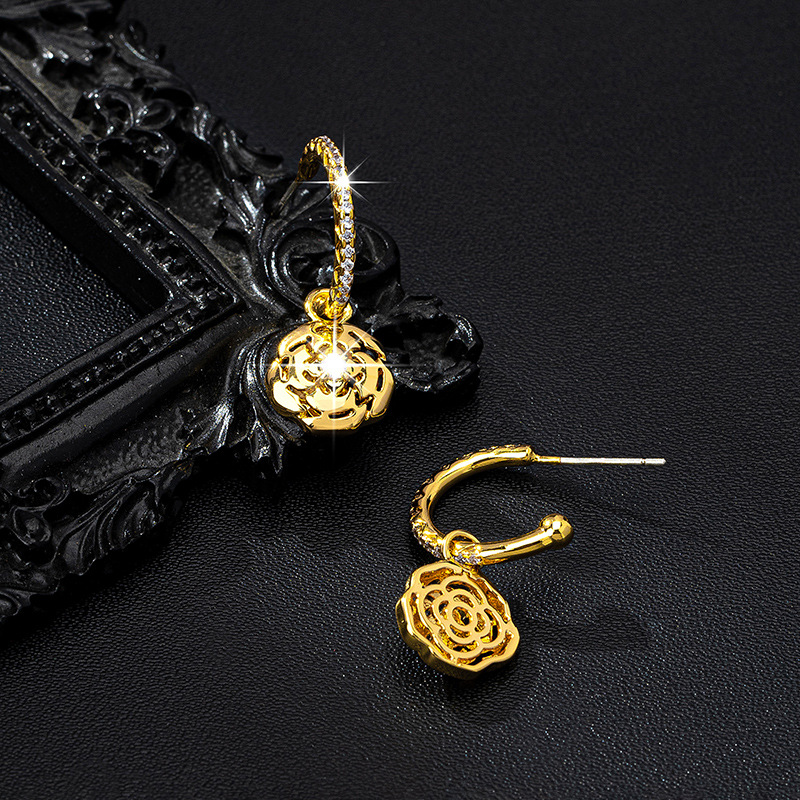 High-end Personality Design Rose Camellia Flower Dangle Earrings for Women Camellia Charm Geometric Designer Jewelry Drop Shop Whoelsales