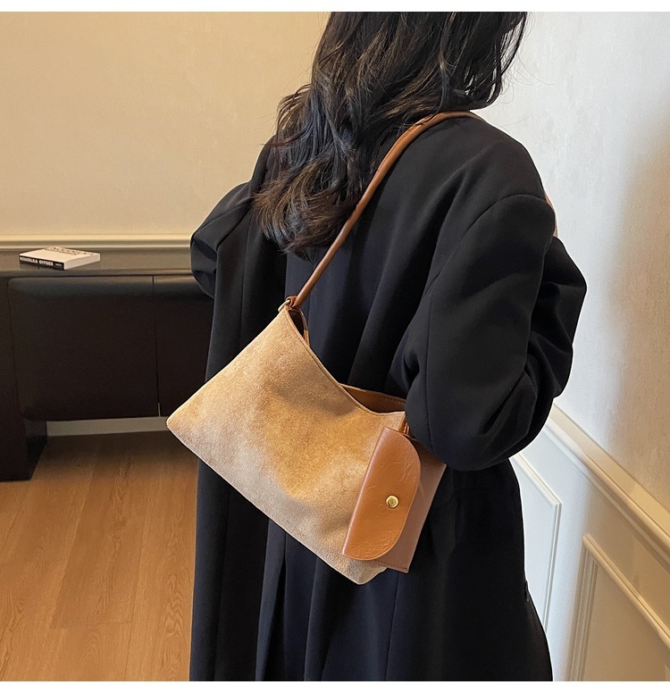 Suede Leather Underarm Bag Retro Style Women's Shoulder design Bag Minimalist Style Handbag Autumn New Item Solid Color Minimalist Designer Bag