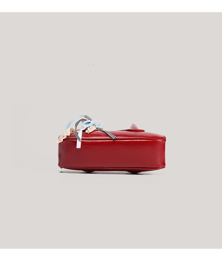 2025 new collection Retro Casual Women's Shoulder Bag Red Versatile Commuting Armpit Bag Autumn New Designer Bag Minimalist Women's Crossbod