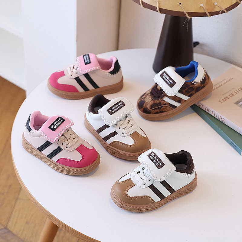 Childrens casual sports shoes size 26-36 Panther boys and girls De training shoes Four season model 100 anti slip childrens board shoes W250407