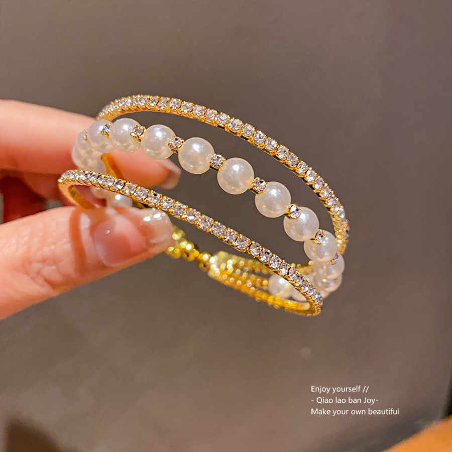 Silver-Tone Multi-Layer Bracelet With Pearl Beads & Crystal-Encrusted Accents, Elegant Dainty Style, Perfect For Elevating Feminine Daily Or Special-O