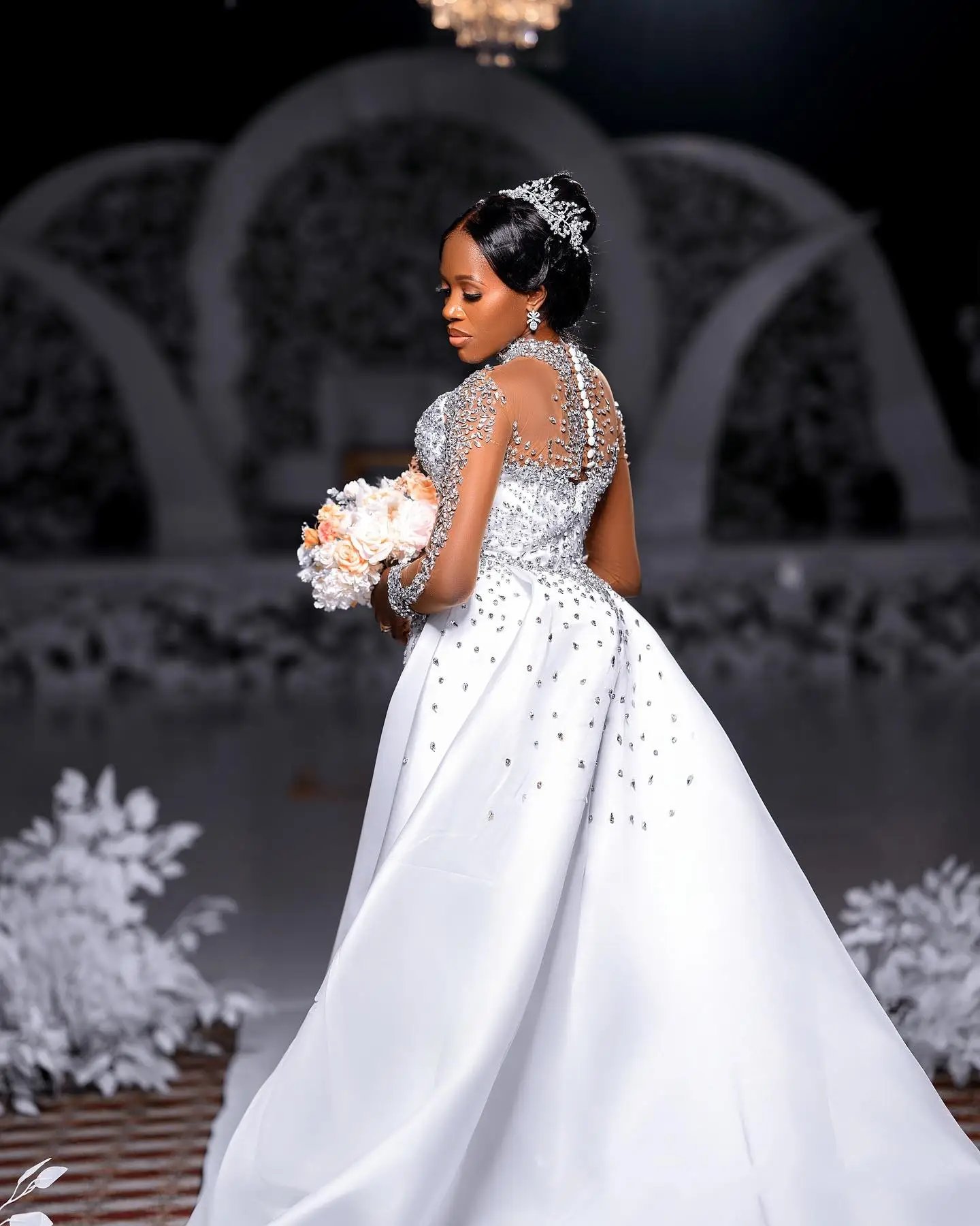 2025 African Luxurious Mermaid Wedding Dresses Overskirts Satin High Neck Rhinestone Crystal Beads Illusion Long Sleeves Illusion Girl Bridal Wedding 