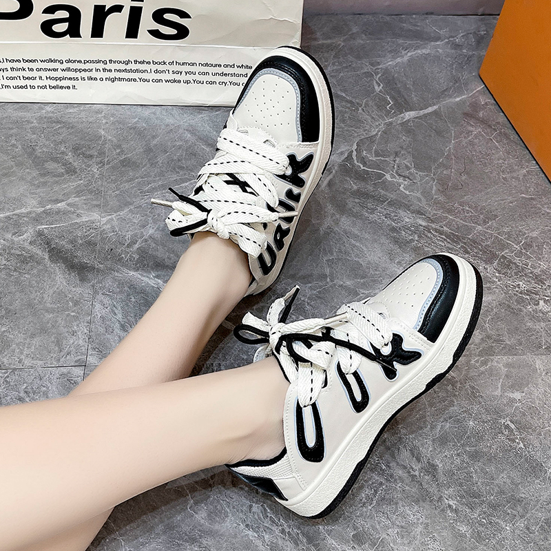 Women Platform Sneakers Star Design Lace Up Flat Non-slip Outdoor Comfortable Running Sports Shoes Fashionable Skateboard Shoes Woman Sneakers Student