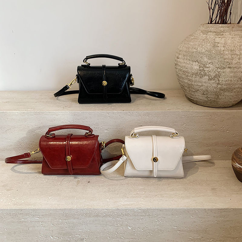 Trendy And design Versatile Women's Shoulder Bag Fashionable Handbag Simple Style Women's Crossbody Bag 2025 Autumn New Designer Bag