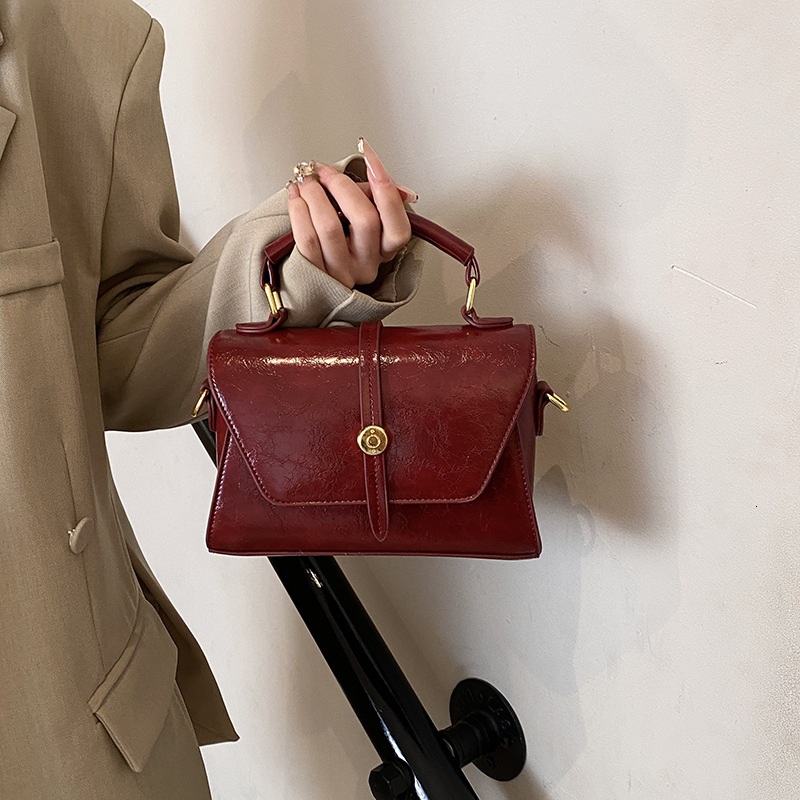 Trendy And design Versatile Women's Shoulder Bag Fashionable Handbag Simple Style Women's Crossbody Bag 2025 Autumn New Designer Bag
