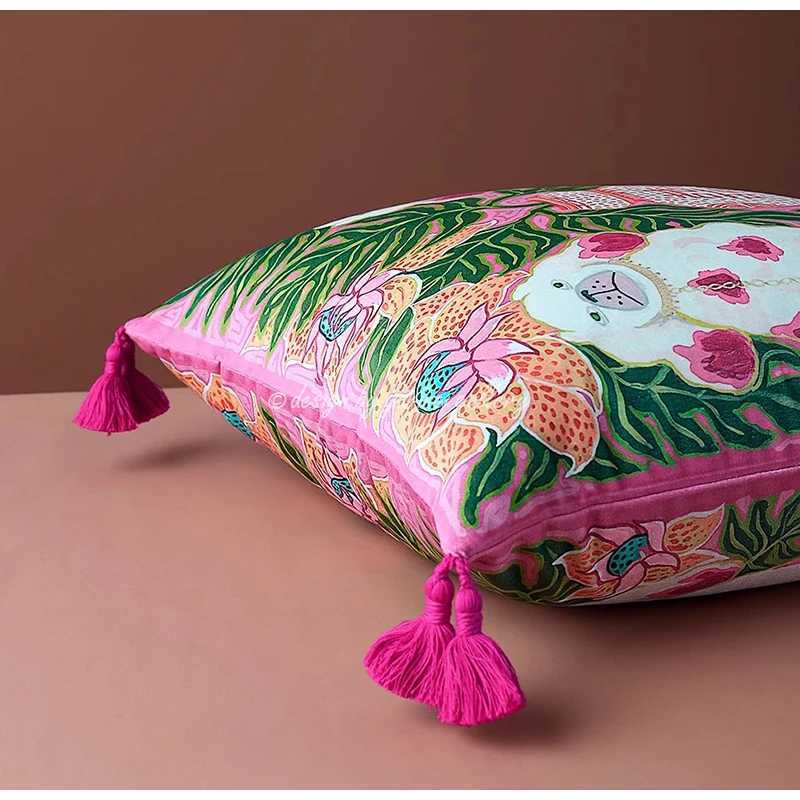 Luxurious GUVINCI Pink Lion Dog Decorative Cushion Cover Chinoiserie Style Luxury Mystical Animals Print Art Pillowcase For Sofa Bed Couch Y251109