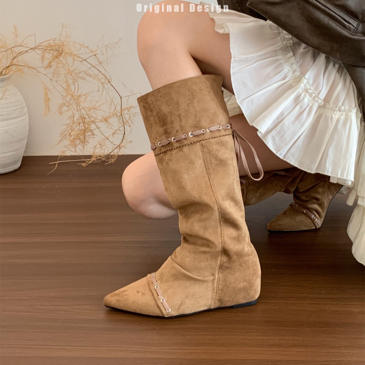 Free delivery designer shoes Ladies' Soft leather Martin boots provide a comfortable fit for the feet