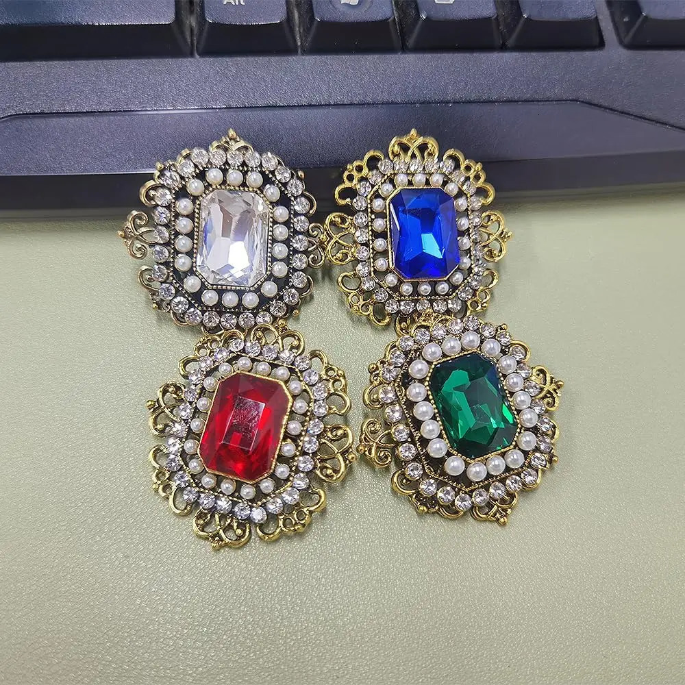Vintage Rhinestone Brooch for Women Girls Baroque Rectangle Crystal Shell Pearl Brooches Elegant Wedding Christmas Ornament Gift 250909