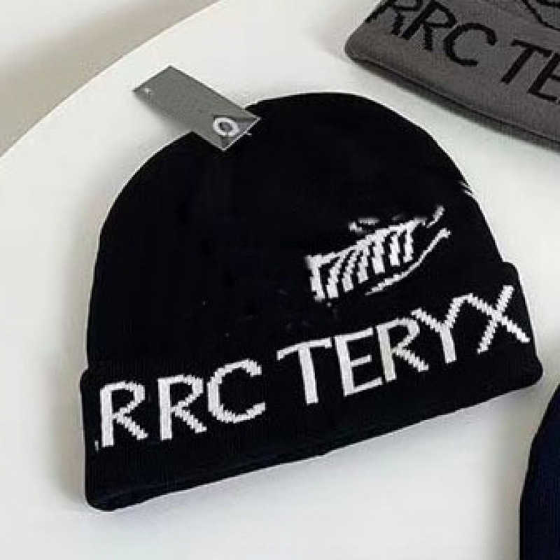 Bird Jacquard Knitted Hat with Correct AlphabetVersatile Warm Large Edition Thick Knitted Hat Personalized Cold Hat Trendy L250908 2A1B4