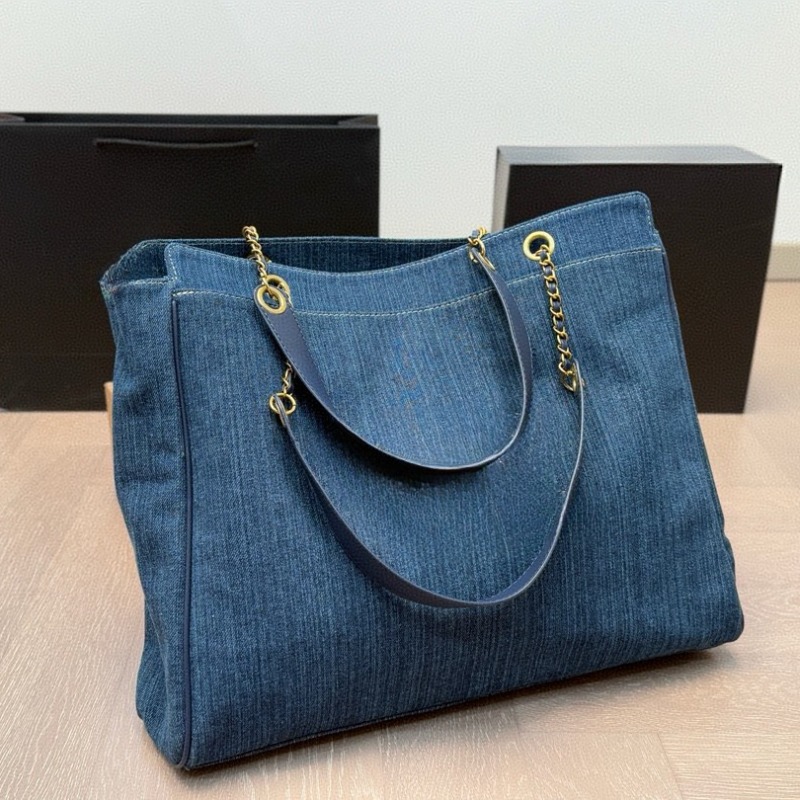 Denim Totes Bag With Chain Strap Large Capacity Two Compartments Female Shoulder Bags Casual Street Underarm Bag Luxury Designer Mommy Handbags Shopping Purse 3098