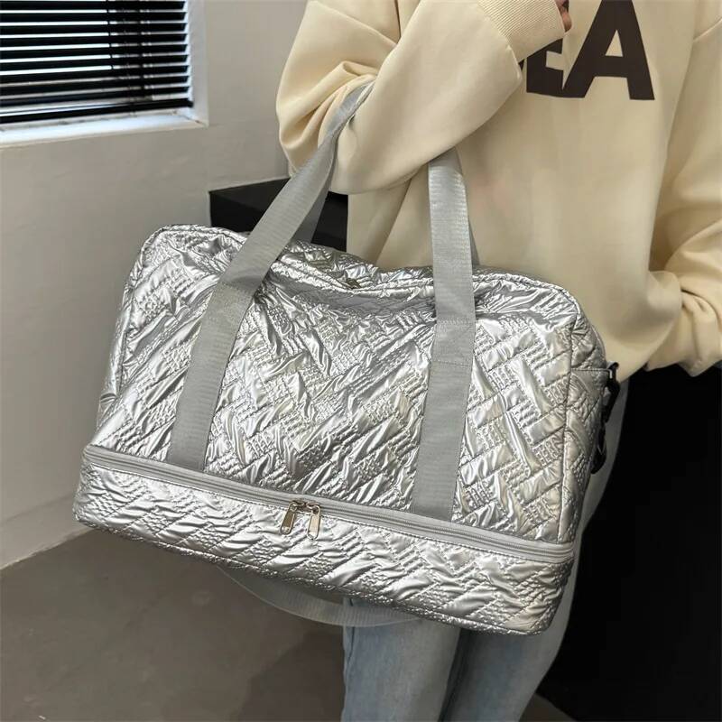 2025 new collection Shining Lightweight Luggage Large Capacity Travel Luggage Fitness Bag Autumn New Designer Handbag Shoulder Bag Sports Bag Women�