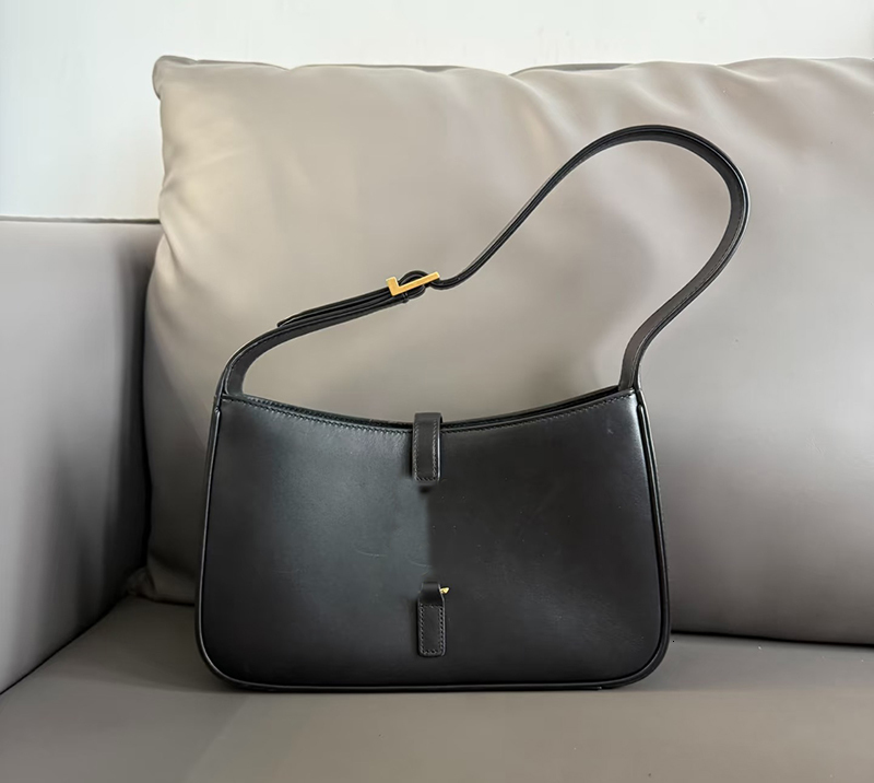 Designer luxury bag tote bags crossbody bags HOBO envelope fashionable le5S7 bags caviar leather with crocodile print classic and versatile chain bags handbags