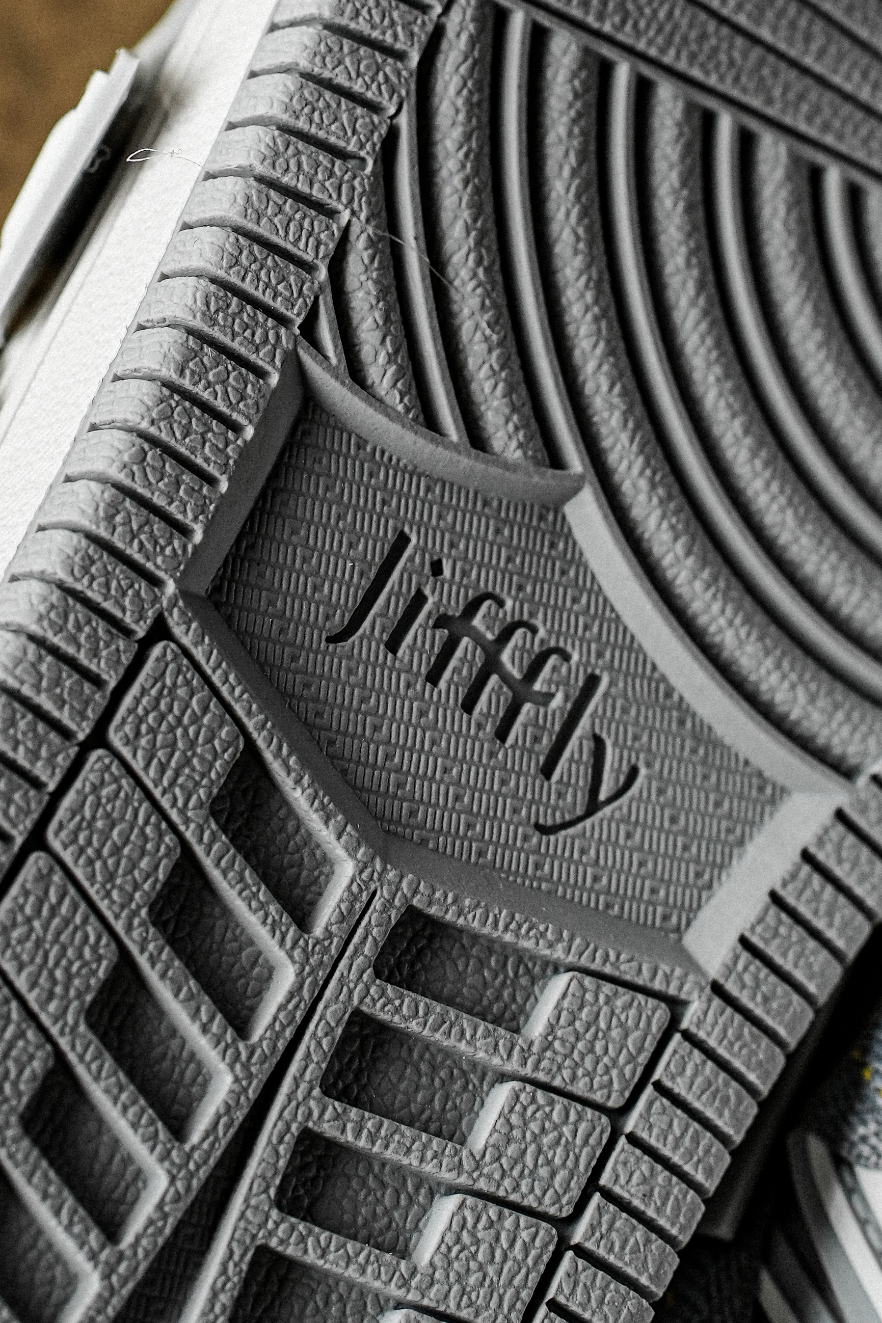 Jifffly Men's & Women's Casual Sneakers - Autumn/Winter 2025 EditionJFY-356