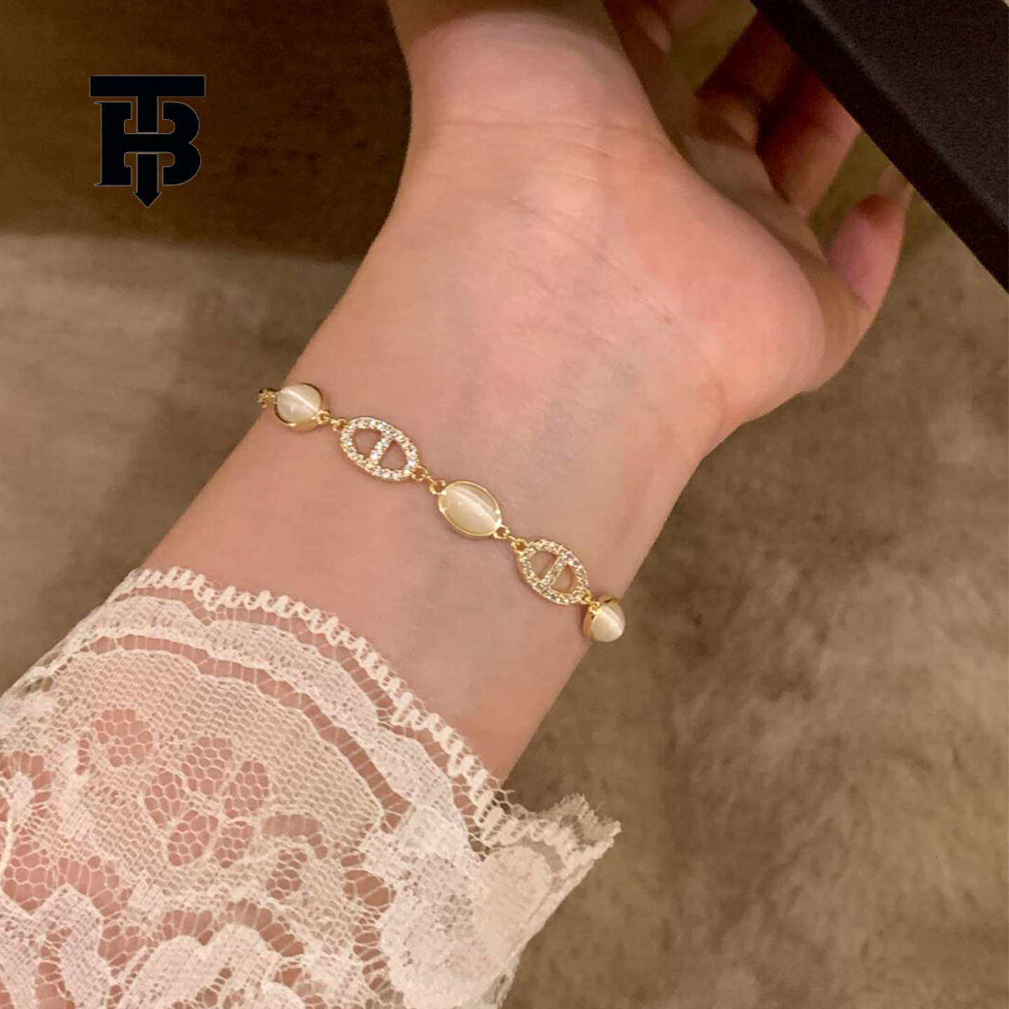 TB BHULAMTE Free Shipping Brand New Designer Accessory Inlaid With Diamond Oval Bracelet, Light Luxury High-end Elegant Bracelet Korean Design Sweet B