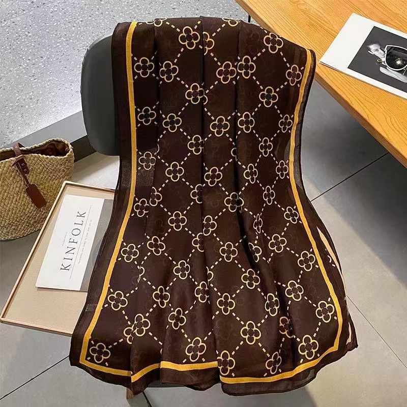 Luxury Scarf Designer Scarf Women Shawl Knitting Cotton And Linen Keep Warm Scarf Fashion Trend Two Side Color Temperament Travel Gift