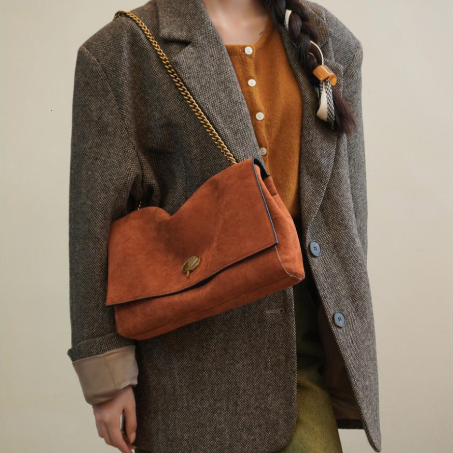 Double Sided Women's Envelope Bag New Suede Chain Women's Shoulder Bag Autumn New Designer Bag design Women's Crossbody Bag Hand-held B