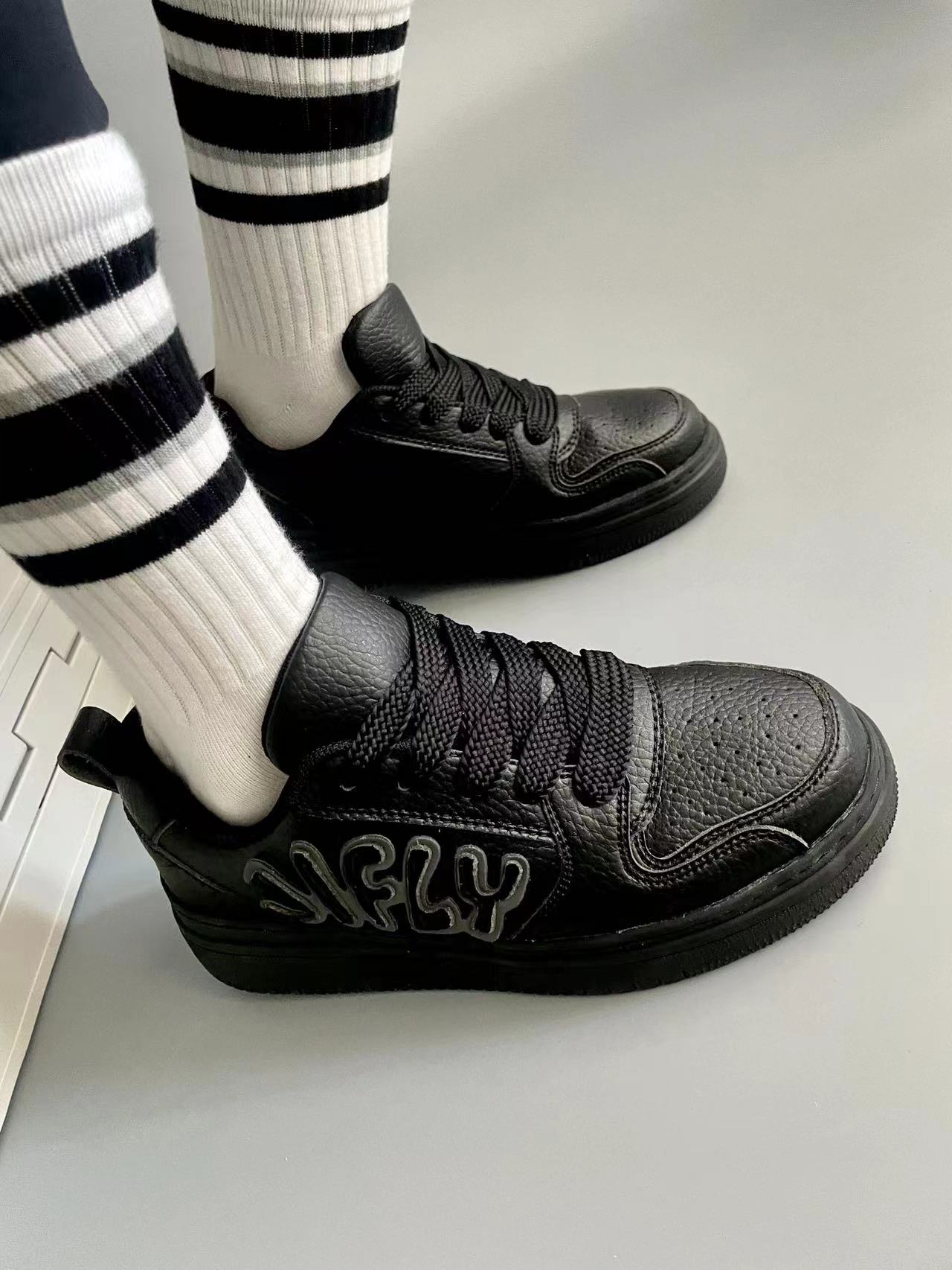 Trendsetting Urban Style Canvas High-Tops by Jiffly: Durable & Comfortable Couples' EditionJFY-605