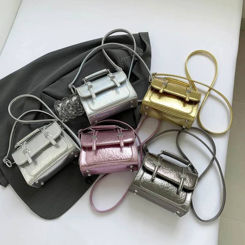 2025 new collection Korean Style Handbag Flap Women's Crossbody Bag Shiny And Fashionable Women's Shoulder Bag Autumn New Item Solid Color D