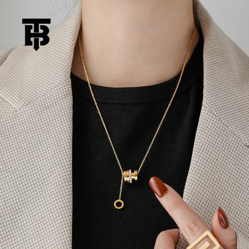 TB BHULAMTE Free Shipping Brand New Designer Accessories Non Fading Double Ring Cylindrical Pendant Necklace Women's Personalized Collarbone Chai