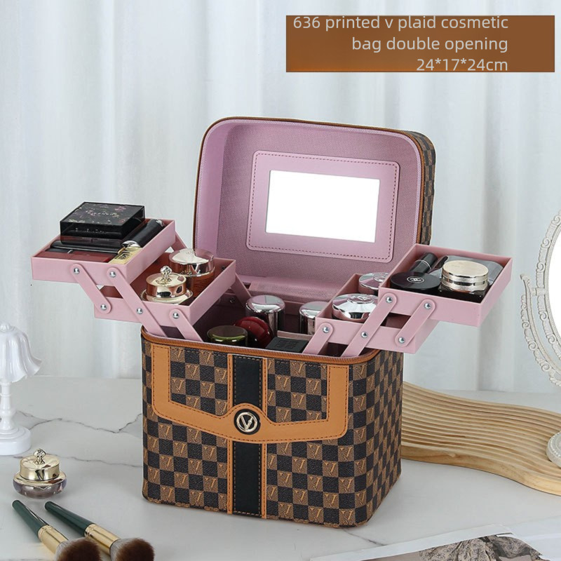 V-shaped Grid Makeup Case large capacity Handheld Skincare Storage Bag for Women High-end Portable Multifunctional designer Travel portable ddmythur