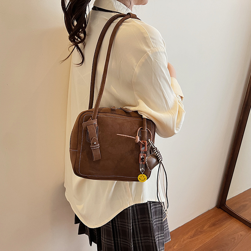 2025 new collection Retro Style Women's Shoulder Bag Women's Armpit Bag New Suede Leather Handbag Small Square Bag 2025 Autumn New Designer 