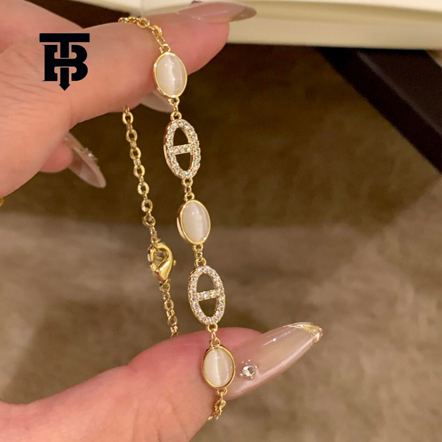 TB BHULAMTE Free Shipping Brand New Designer Accessory Inlaid With Diamond Oval Bracelet, Light Luxury High-end Elegant Bracelet Korean Design Sweet B