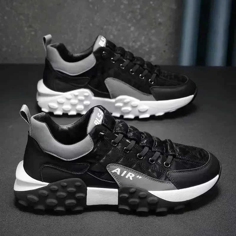 Thick Sole Mens Sneakers Fashion Man Shoe Versatile Vulcanized Shoe Lace Up Outdoor Running Shoes Antislip Zapatillas De Hombre L250908