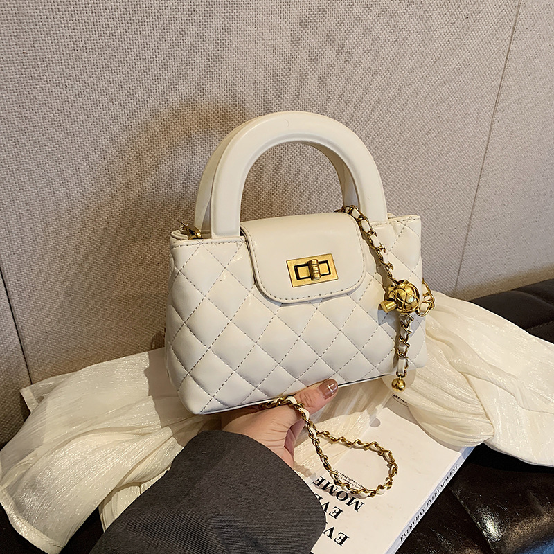 2025 New Chic Niche Top Handle Square Bag Quilted Leather Luxury Shoulder Crossbody Bag Versatile