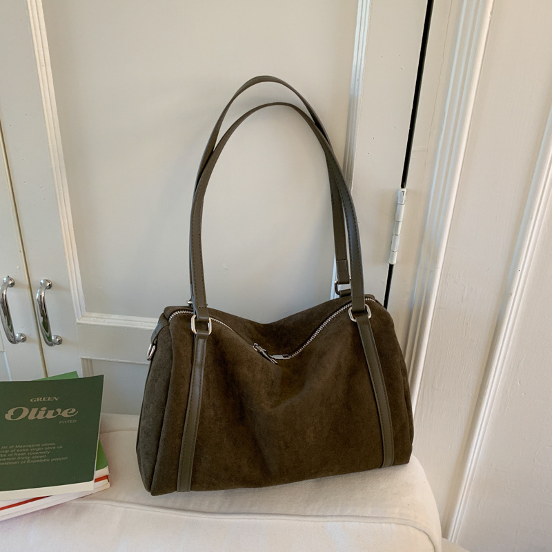 Minimally Matte Women's Shoulder Bag Large Capacity Commuter Casual Women's Crossbody Bag Autumn design New Designer Bag Solid Color Handbag