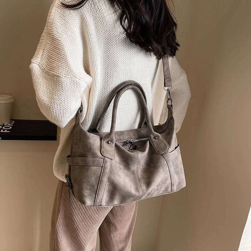 Khaki design Suede Handbag Large Capacity Cowhide Leather Retro Women's Crossbody Bag Commuting Women's Shoulder Bag Autumn New Designer Bag