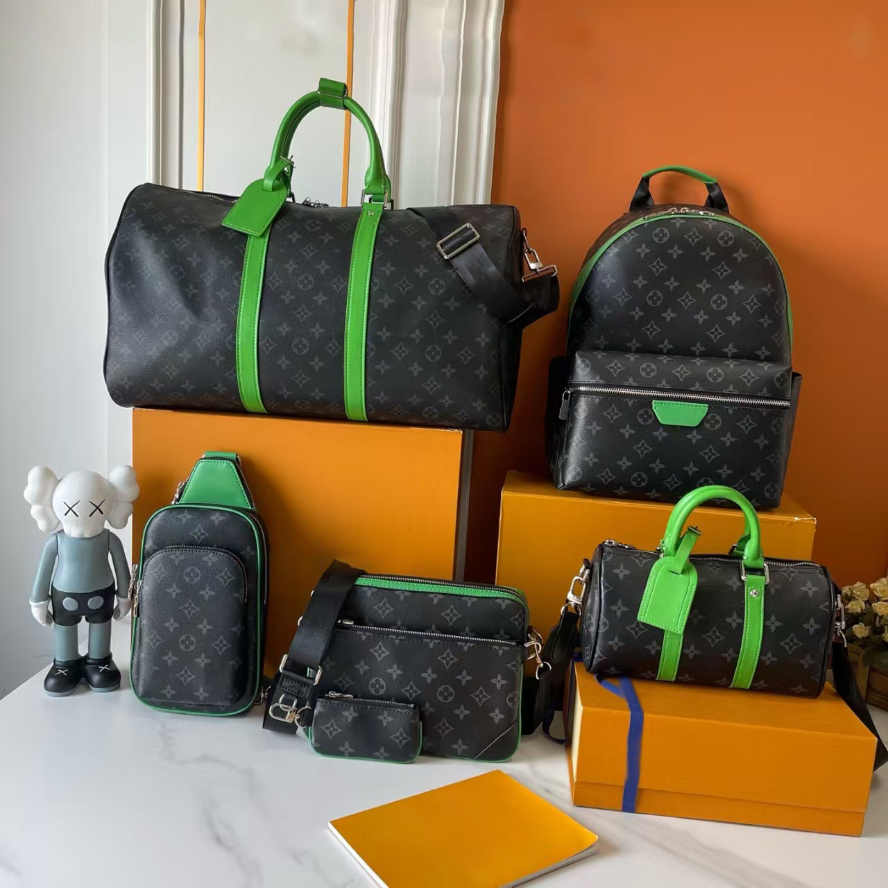 2025 Designer bag Quality High Shoulder Quick Purse Boston Tote Designer Mini Pillow Handbag Womens Crossbody Messenger Bag Classic Design Floral Make shoulder bag